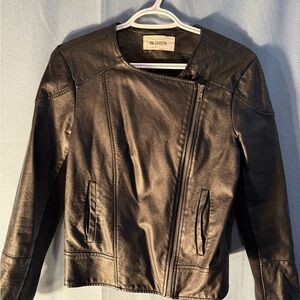 BB Dakota Sleek Black Leather Jacket